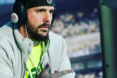 DubDotDubby - 2017 Madden Bowl Champion